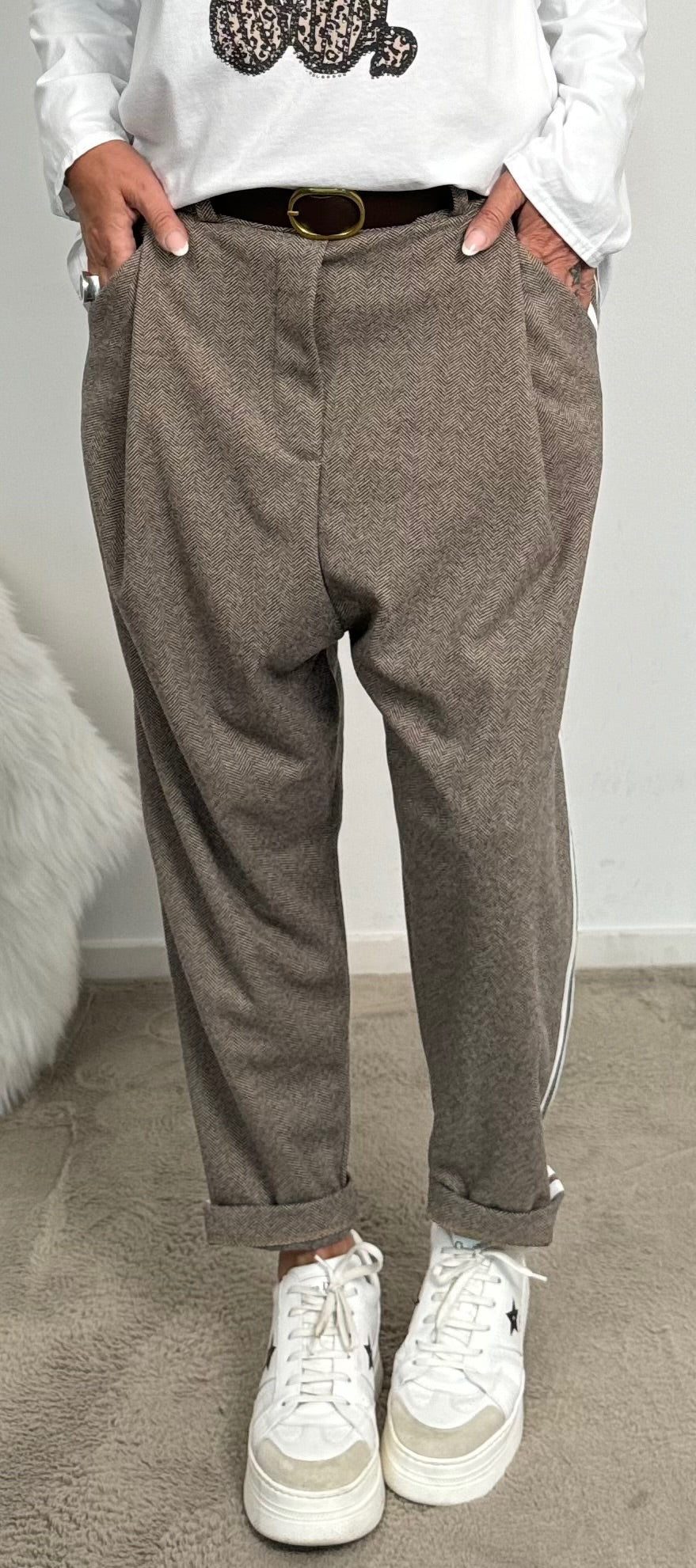 Baggy pants with side stripes "Rony" - chocolate (delivery date approx. October 8, 2024)