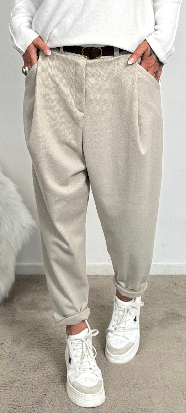 Baggy broek met zijstrepen "Rony" - beige (leverdatum ca. 10-08-2024)