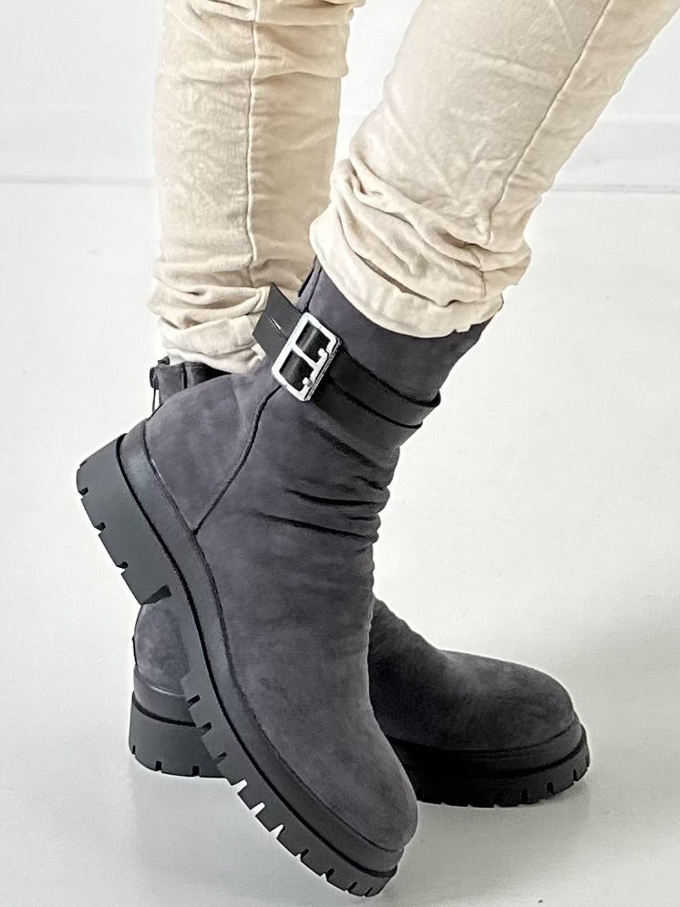 Bootie model "Buckle" - anthracite