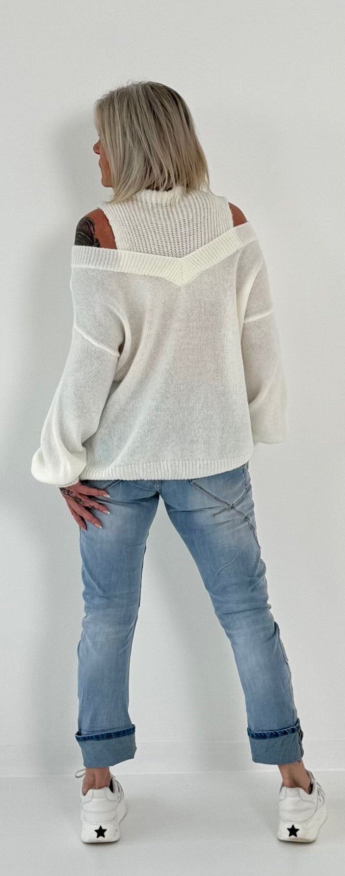 Off shoulder sweater with sophisticated knitted insert model "Viola" - ecru