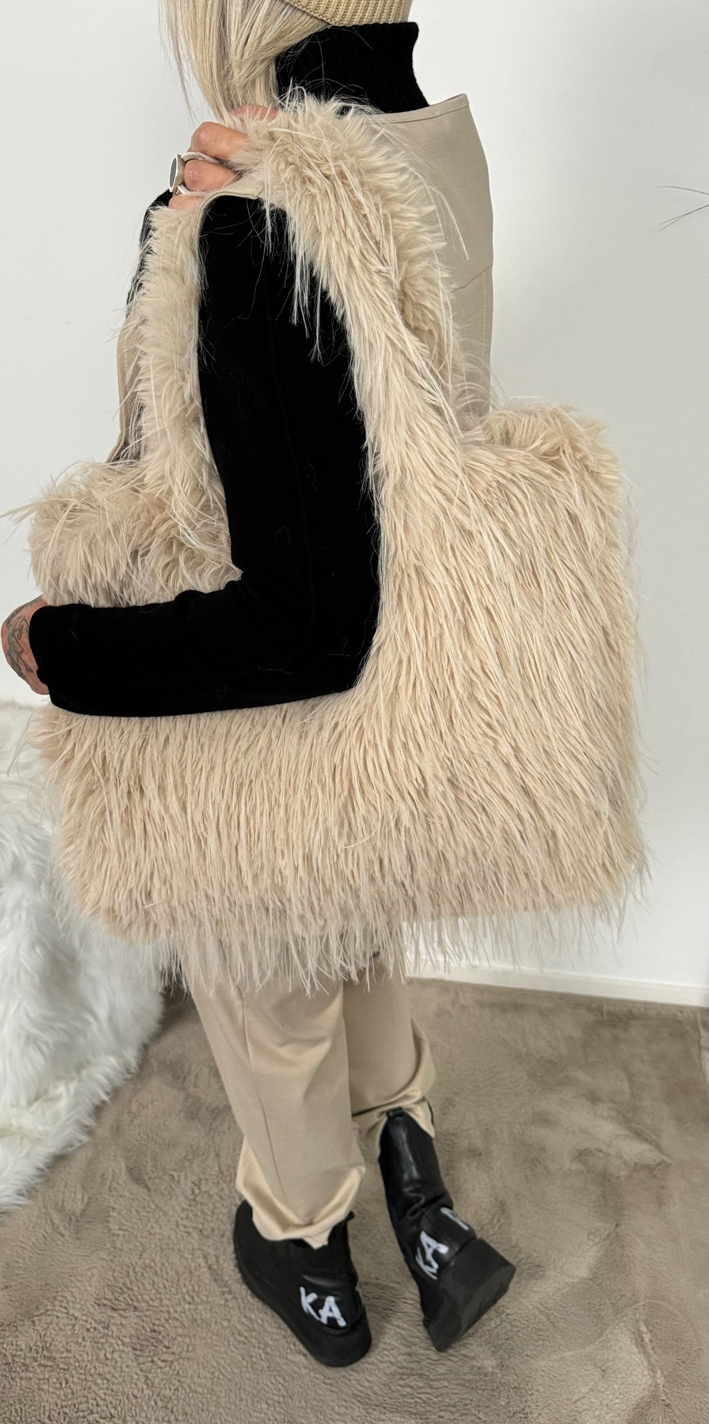 XXL fur bag "Nika" - beige