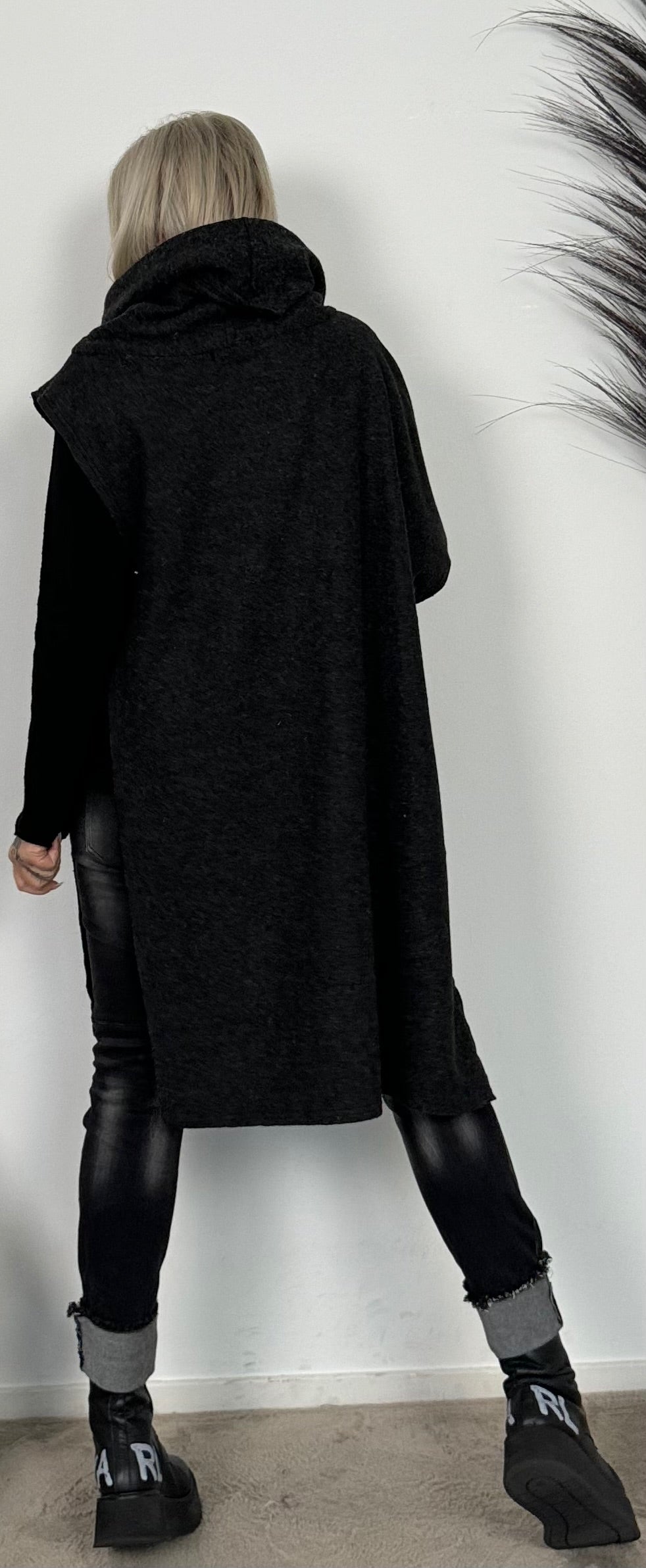 Poncho with large collar "Kara" - anthracite