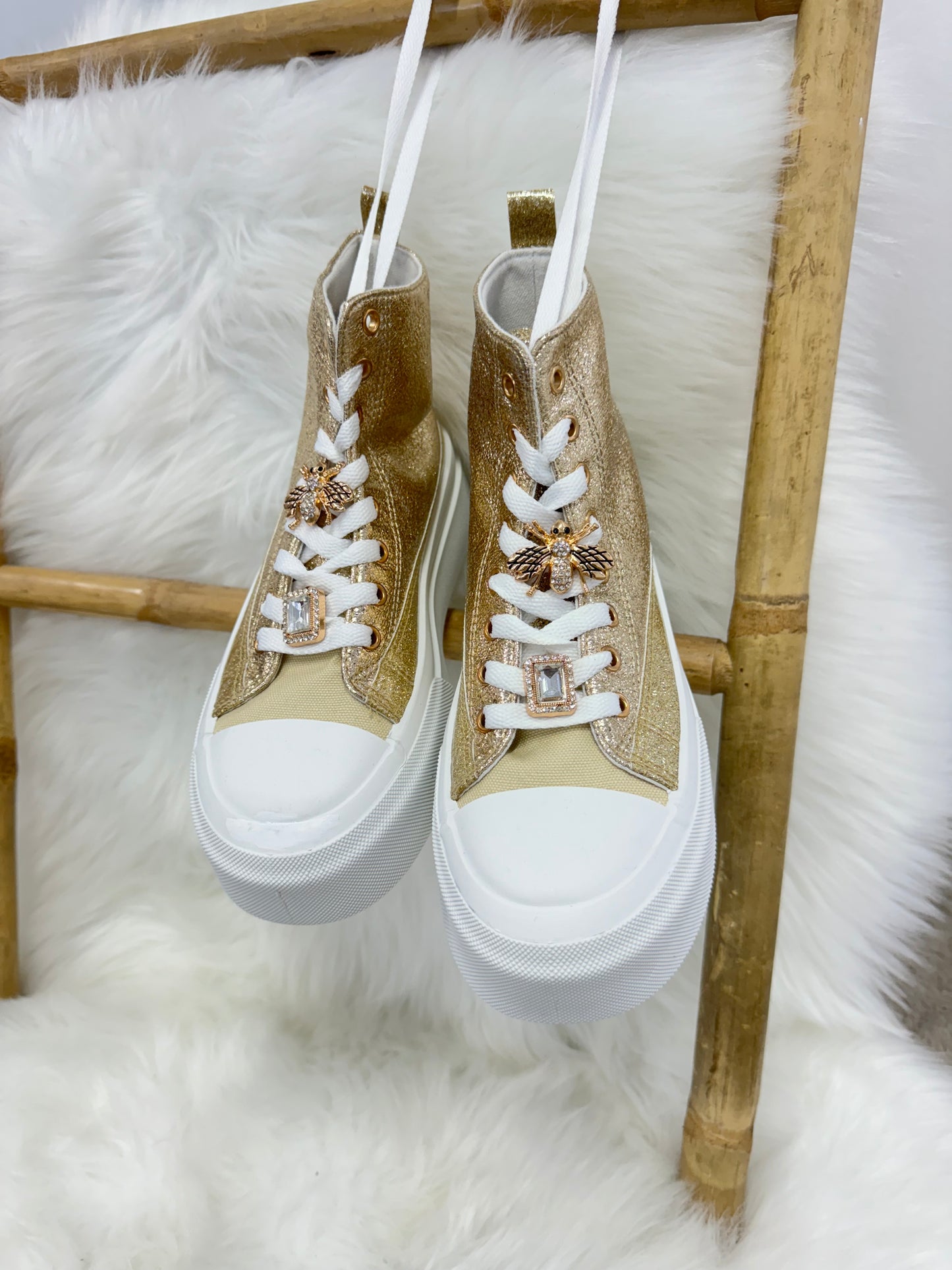 High sneaker with removable decorative elements "Taylor" - gold