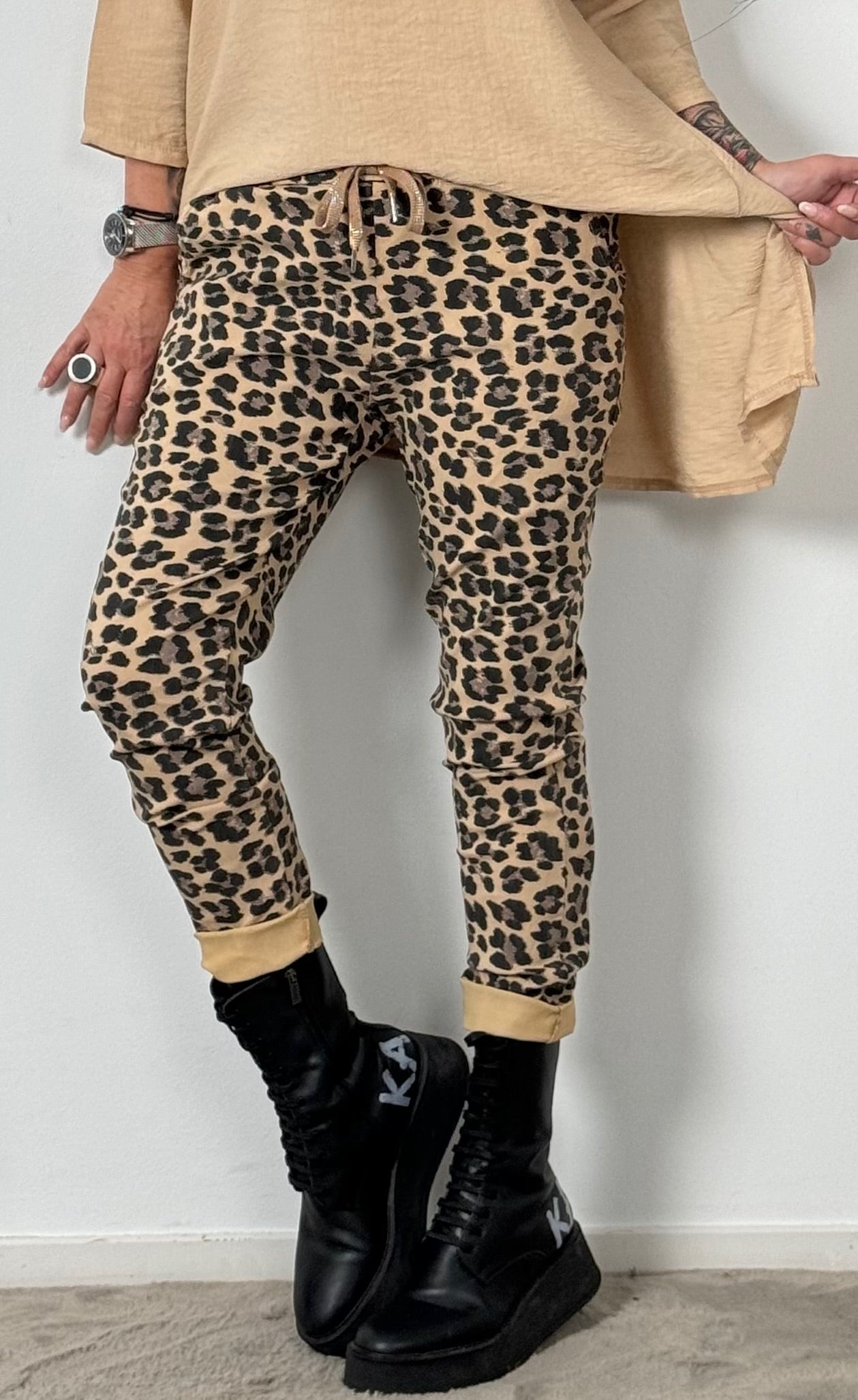 Broek in Leo-print "Viola" - camel