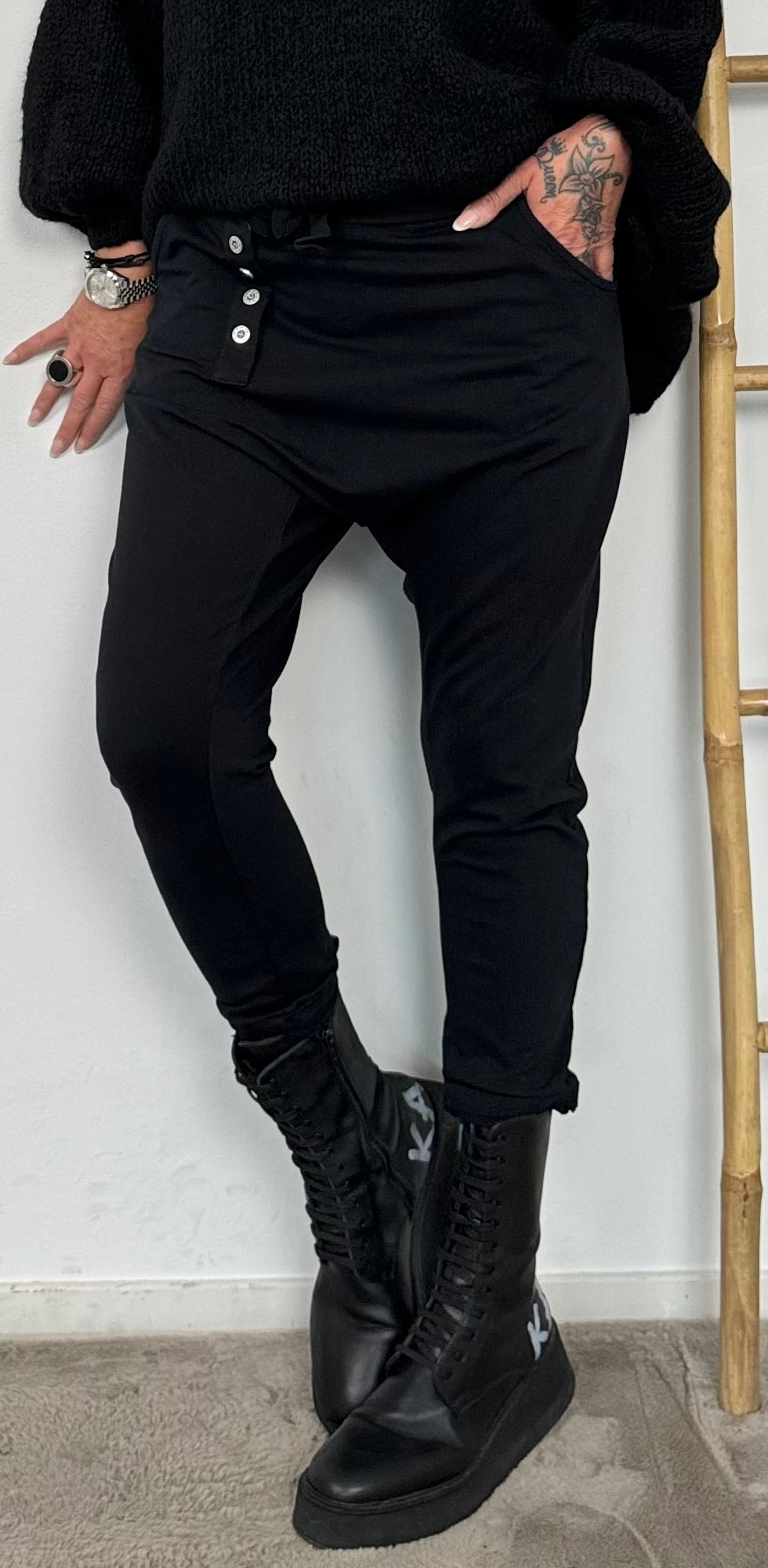 Baggy pants "Chrissy" - black