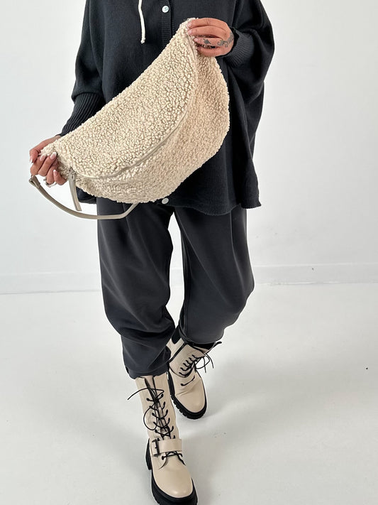 Crossbody bag model "Joell" - beige