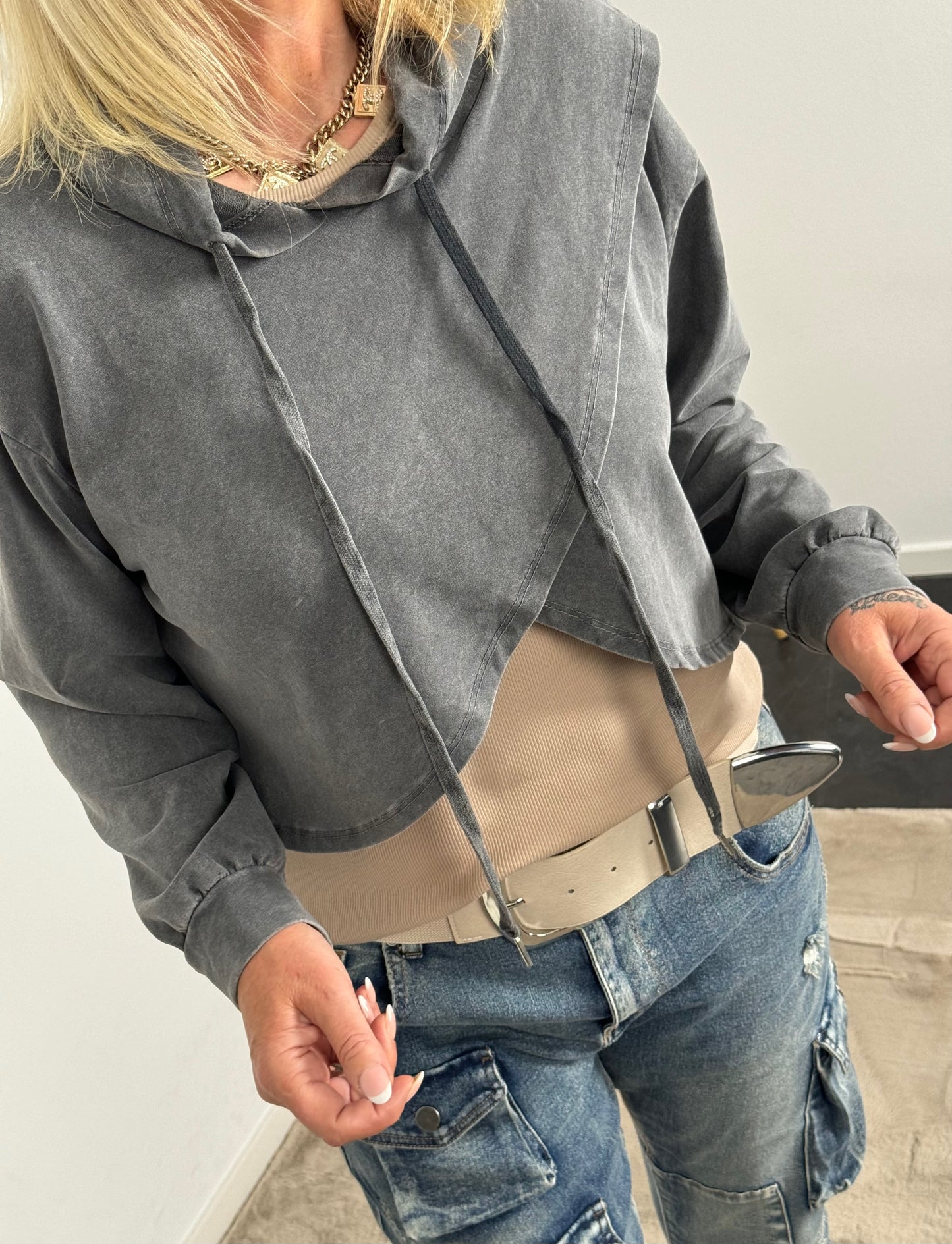 Crop stone washed hoodie with hood "Lara" - anthracite