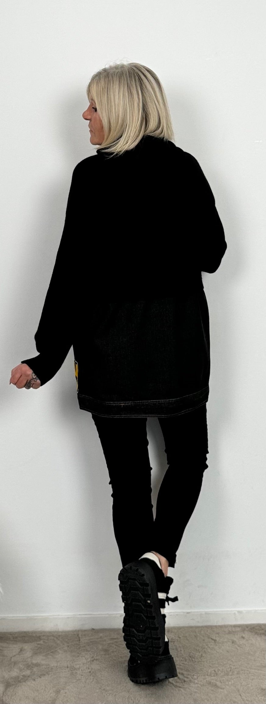 Knitted Hoodie with Jeans "Stay" - black