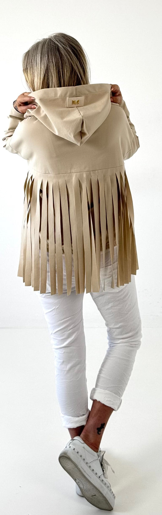 Jasje met franje op de rug model "Blacklash Beauty" - beige