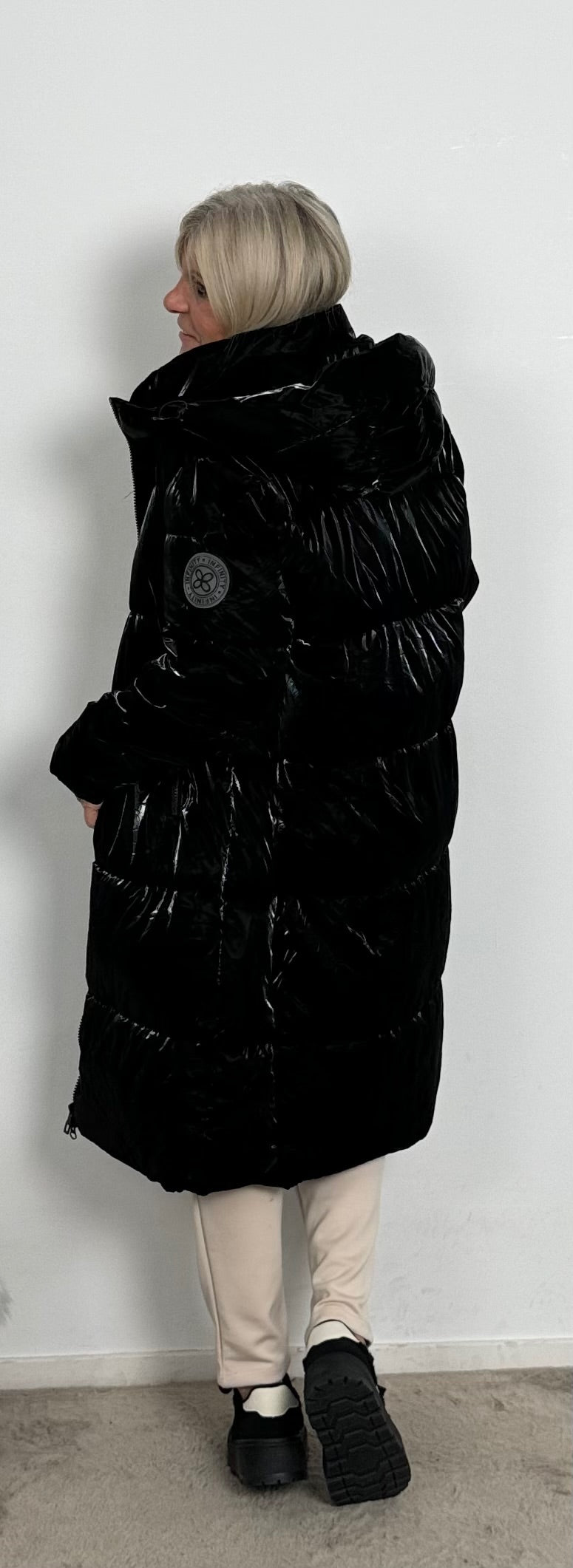 Quilted coat "Infinity" - black