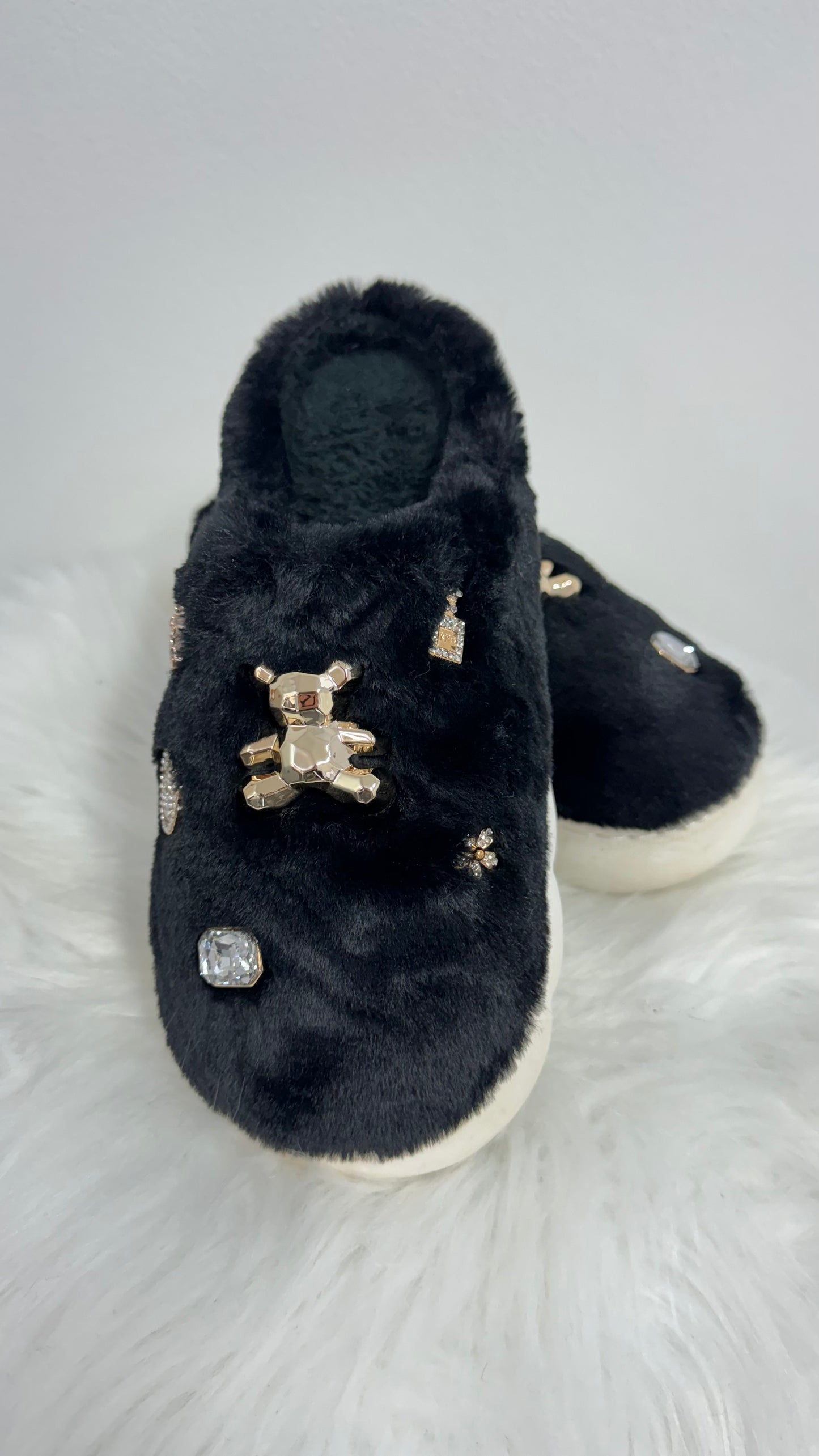 Fur slipper "Ira" - black