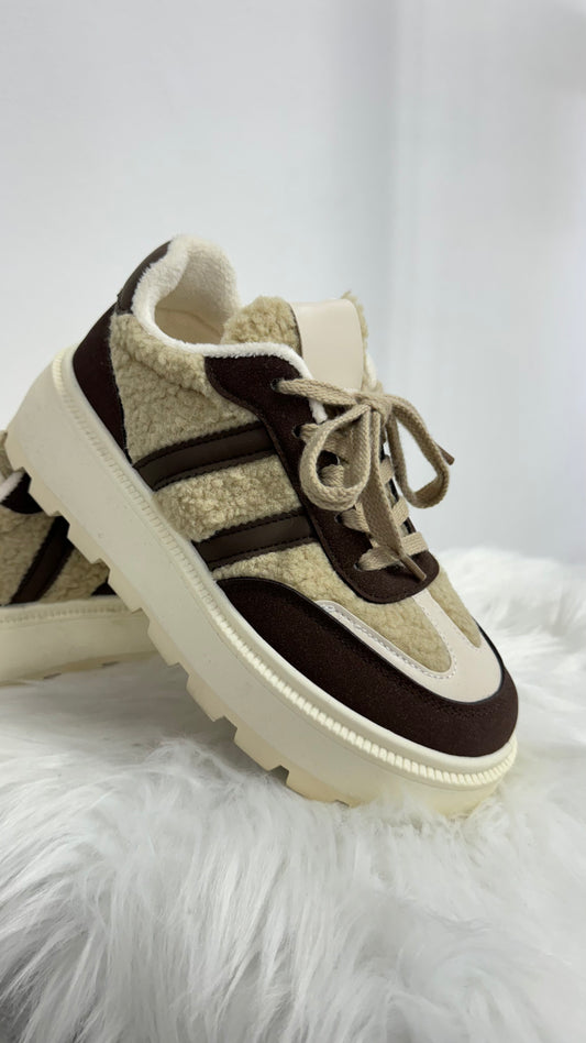 Sneaker with teddy fur "Nena" - brown