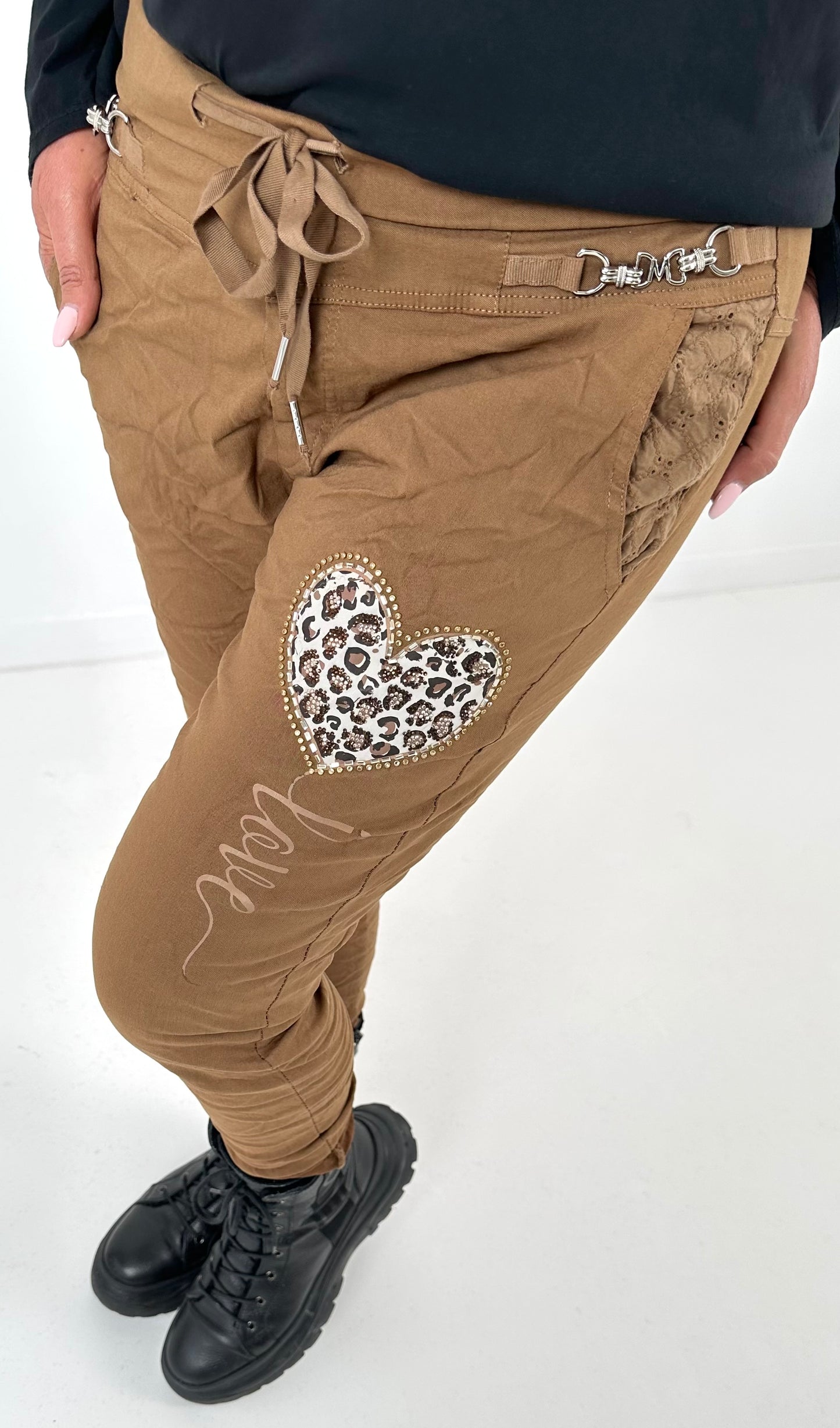 Pants model "Amour Stitch" - camel