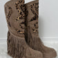 Boots with fringes model "Pocahontas" - taupe-leo