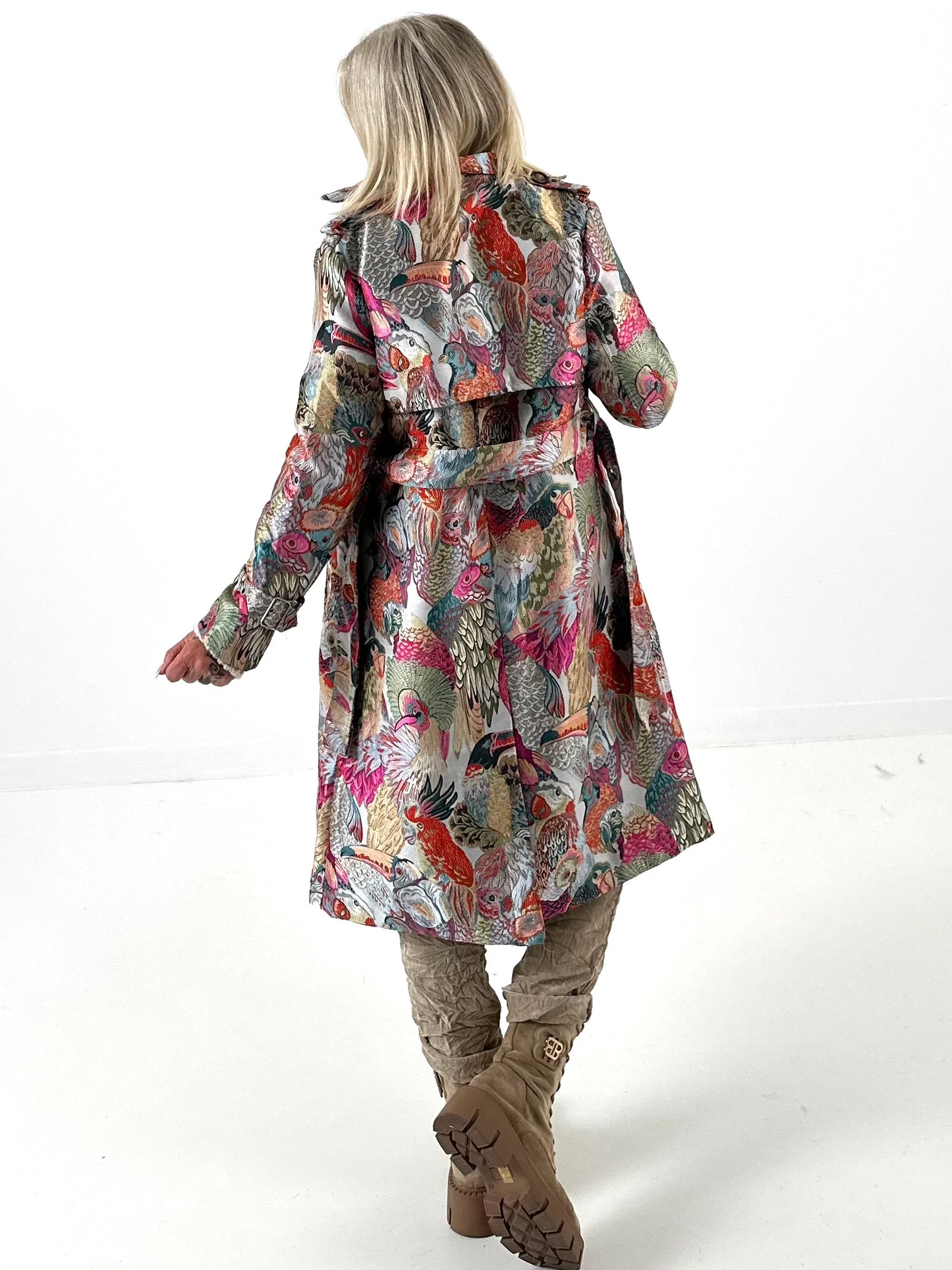 Brokaatjas model "Birds of Paradise" - veelkleurig