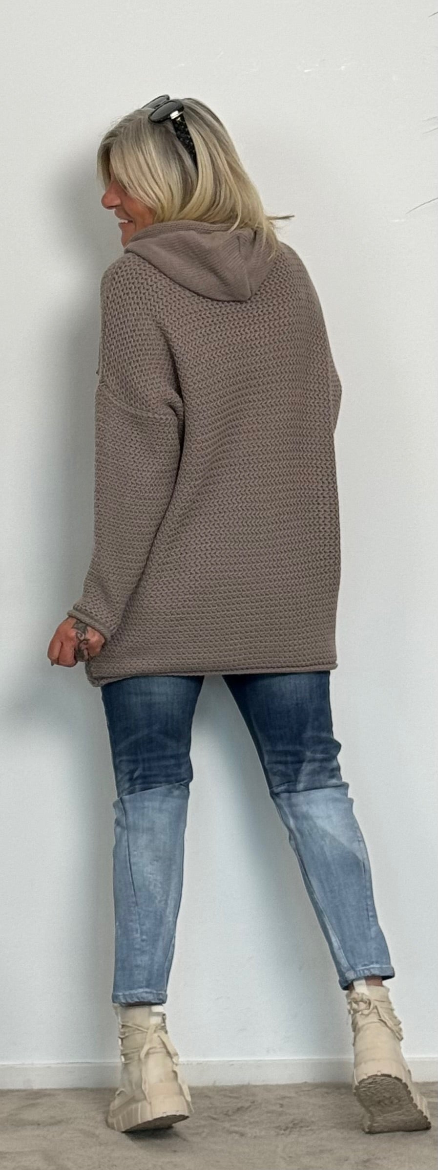 Knitted hoodie "Alma" - taupe