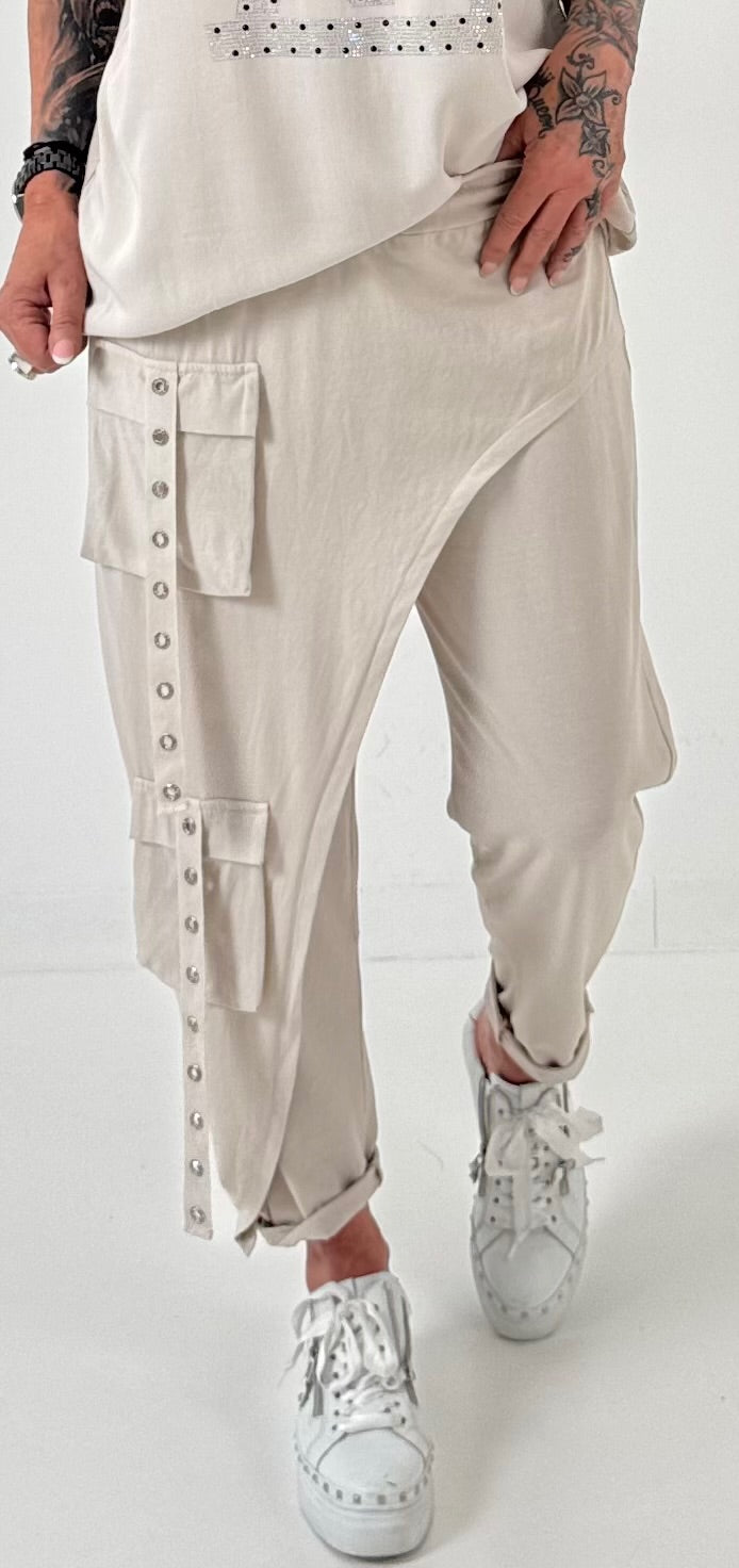 Hose Modell "Sideplay" - beige