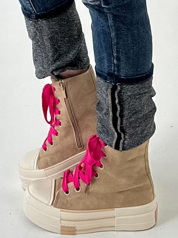 Bootie with platform sole and teddy strap model "Nora" - beige