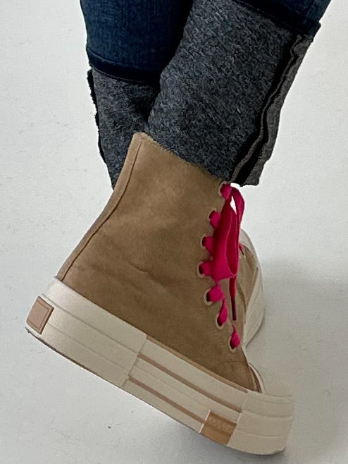 Bootie with platform sole and teddy strap model "Nora" - beige