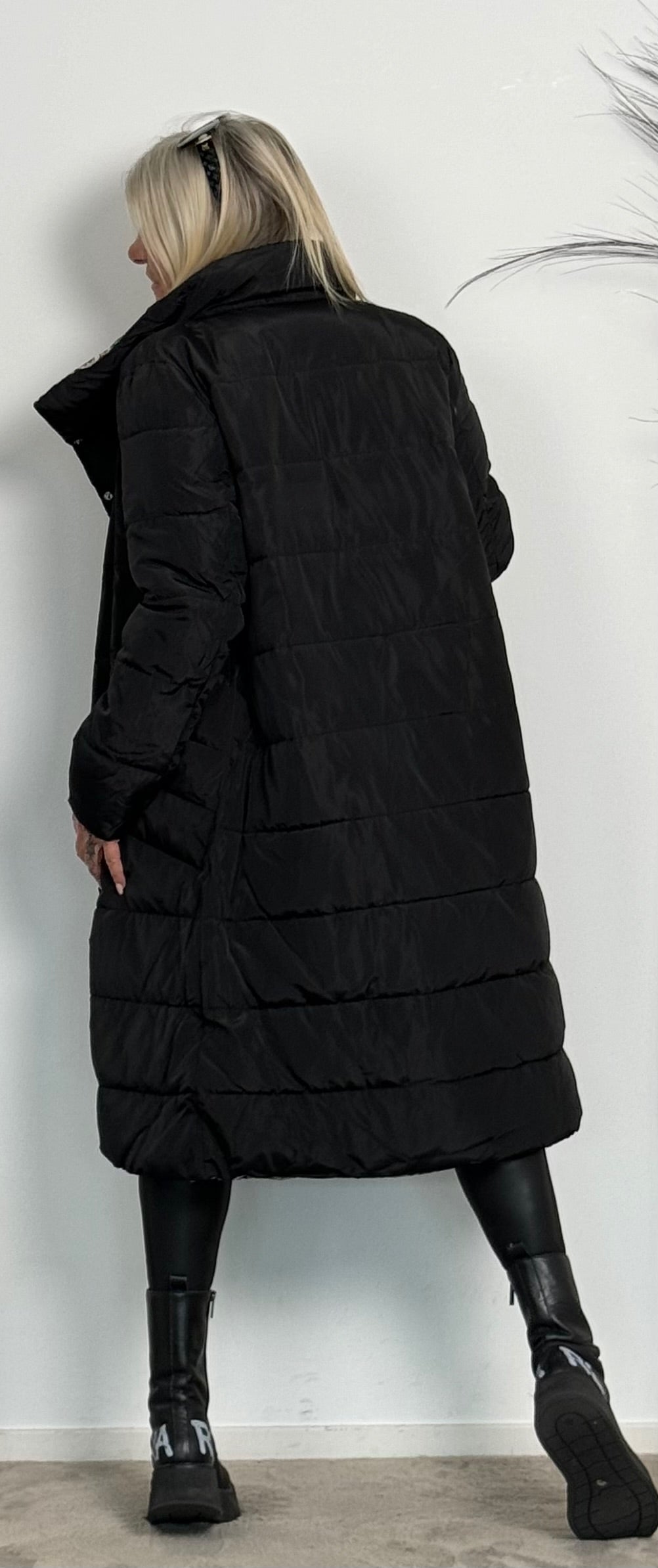 Reversible coat "Amazing" - black-leo