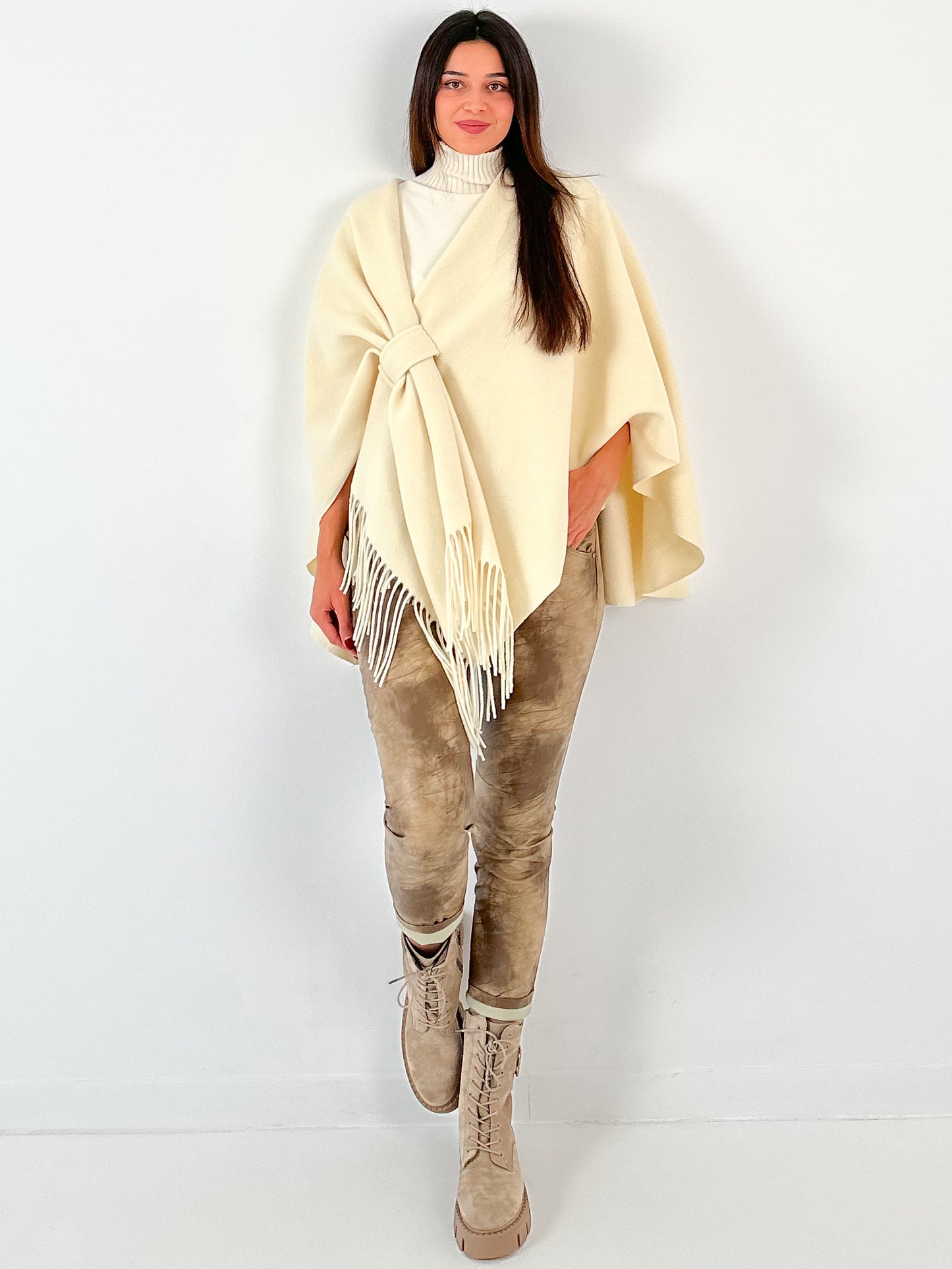 Poncho/Throw model "The Poncho" - ecru