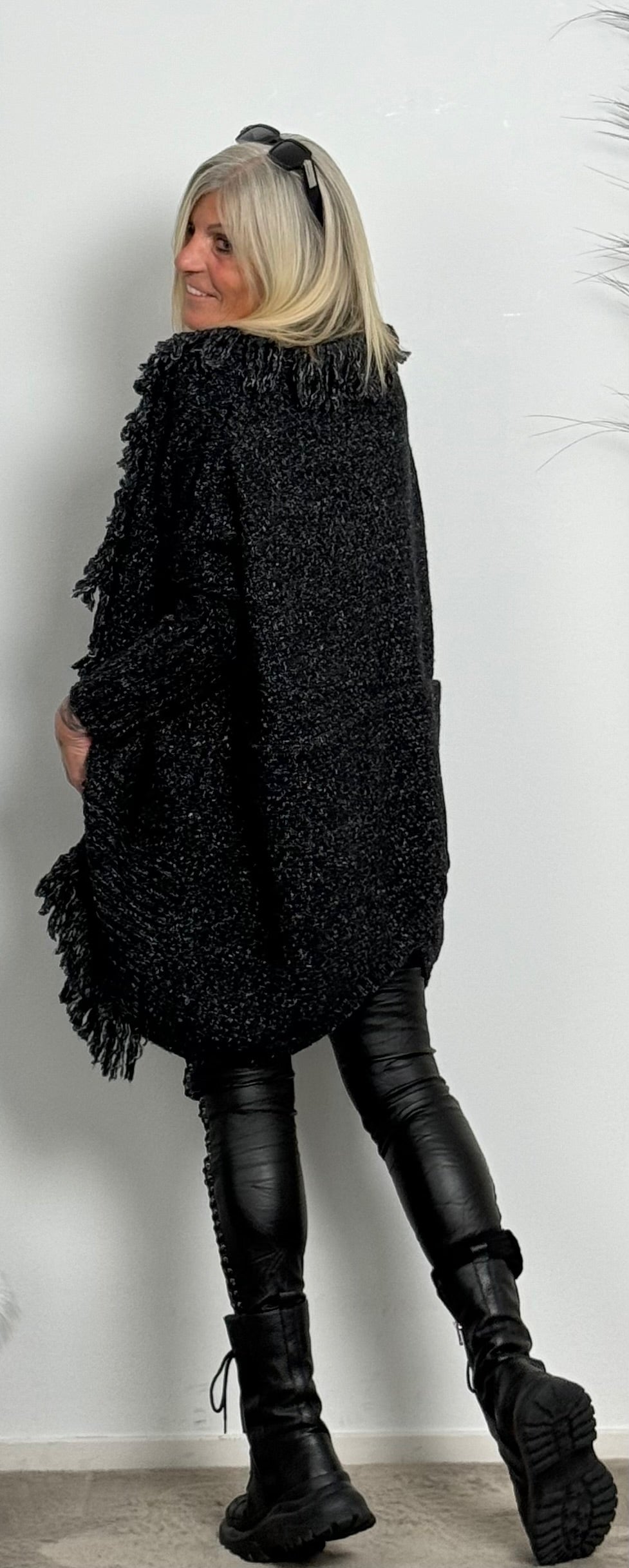 Cardigan with fringes "Over" - black-mottled