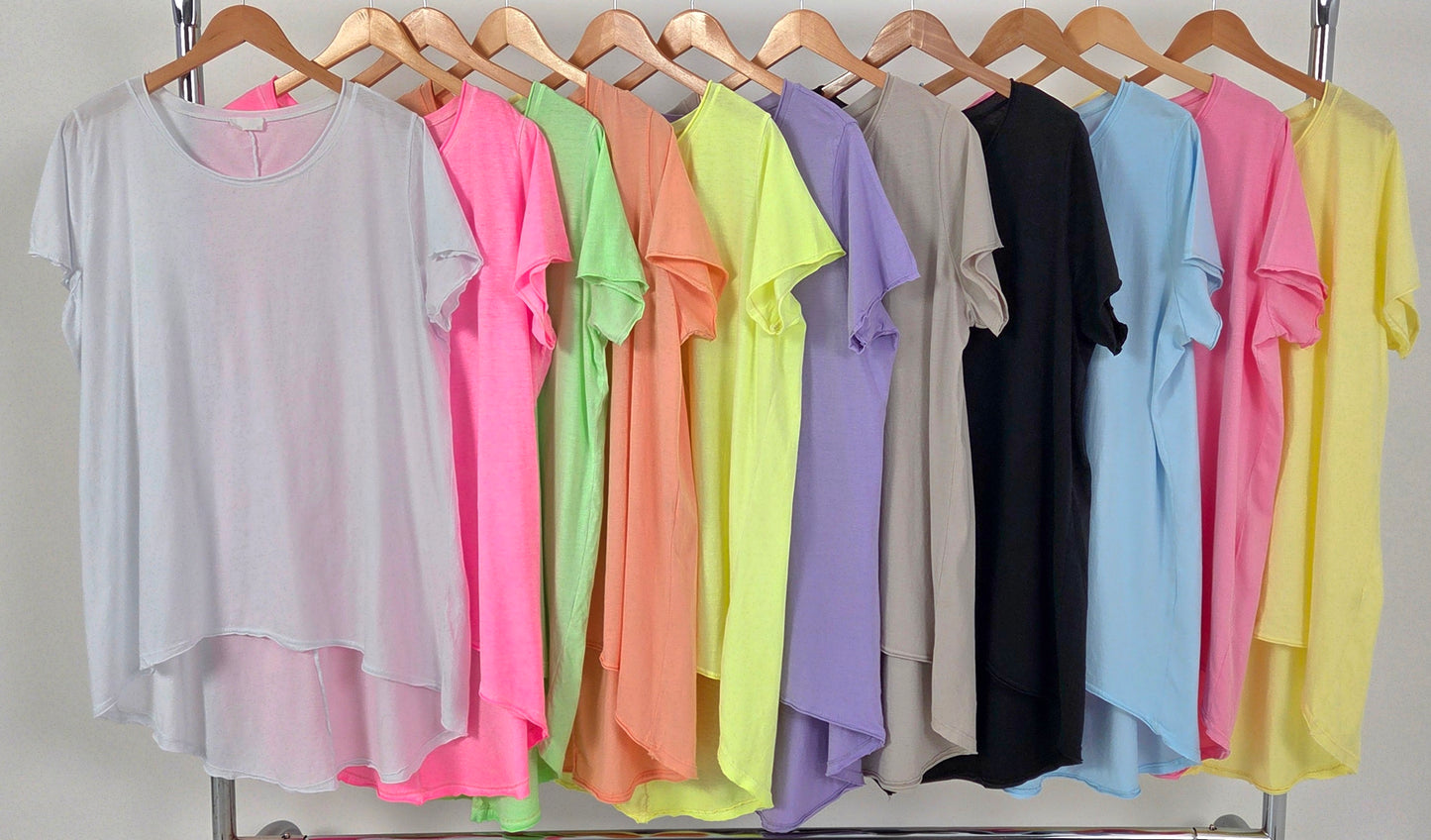 Lässiges Basic-Shirt - 11 Farben