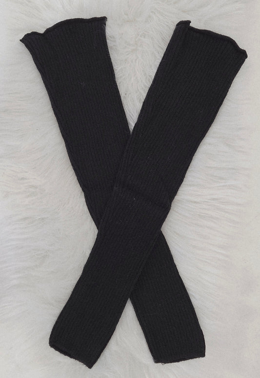 Ribbed knitted leg warmer - black